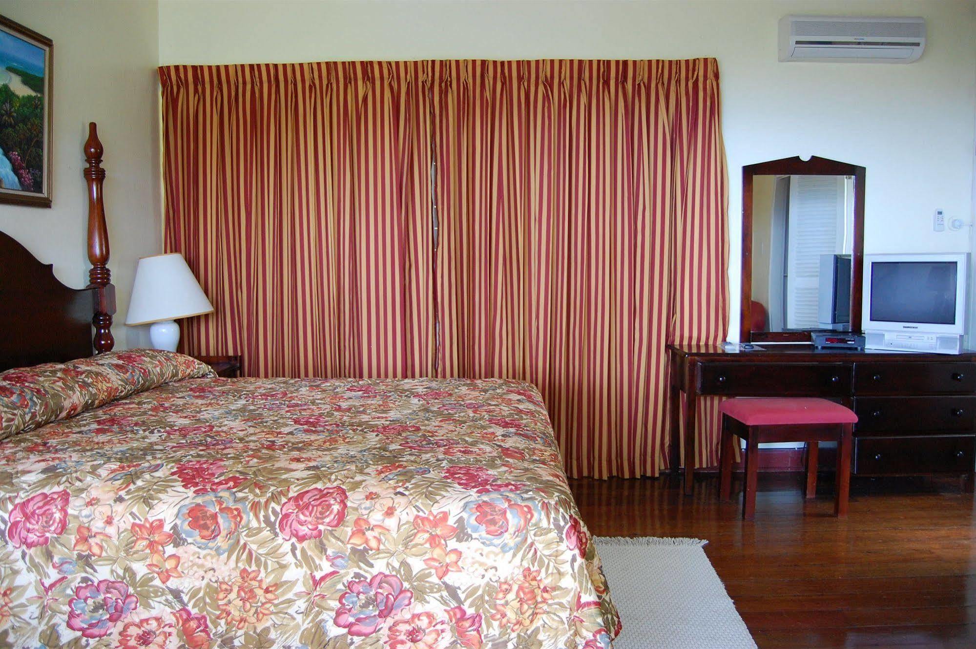 Inn At Shaw Park Gardens & Waterfalls Ocho Rios Exteriör bild